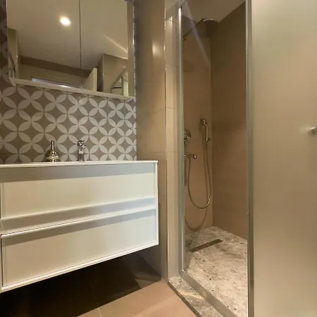Frezya - Exclusively Woman Hotel