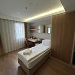Hotel Frezya Family